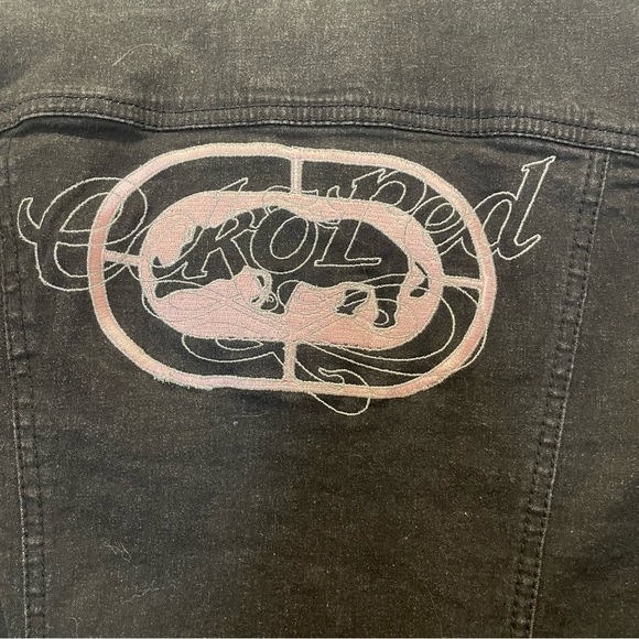 Ecko Red Embroidered Black Denim Cropped Jean Jacket Size Extra Small - Picture 6 of 6